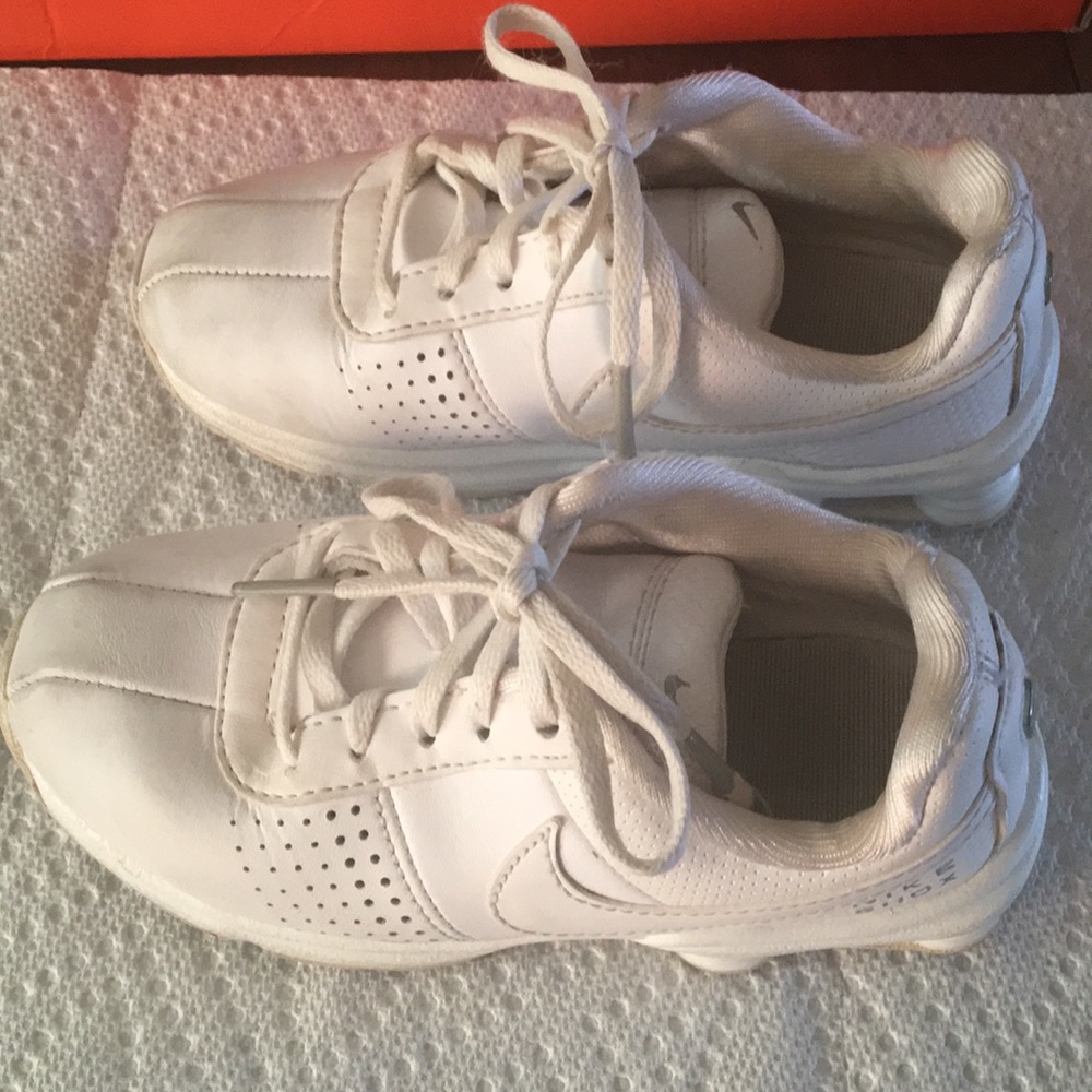 Nike - Picture 6 of 6